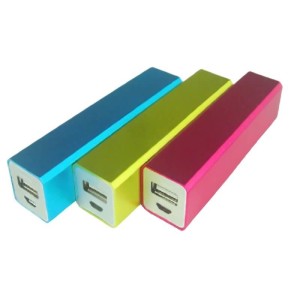MINI POWER BANK MIT METALLGEHÄUSE (EXTERNES LADEGERÄT) 2000 bis 3000 mAh - Reklamnepredmety