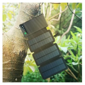 POWER BANK MIT 3 SOLARPANELS, 10000 MAH - Reklamnepredmety