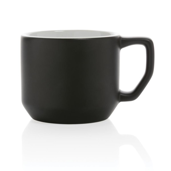 Moderne Keramiktasse, grün