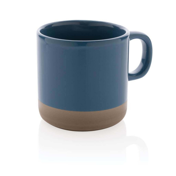 Becher aus glasiertem Keramik, grün