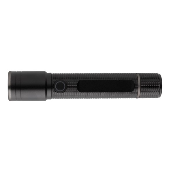 Gear X Taschenlampe aus RCS recycelt. Aluminium mit USB-Akku, schwarz