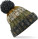 Gestrickte Mütze mit Korkenzieherbommel