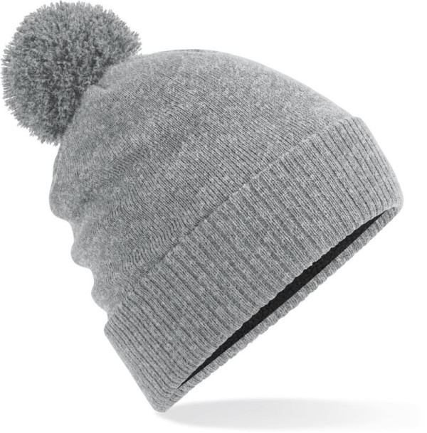 Wasserabweisende Strickmütze mit Bommel
