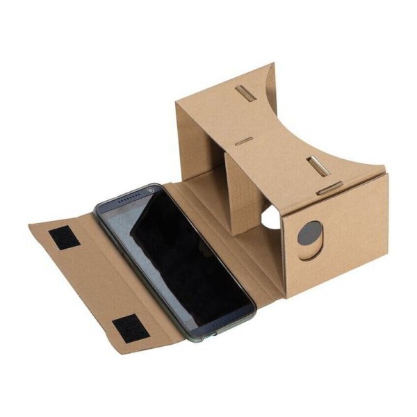 Virtuelle Brille aus Ostrava-Karton