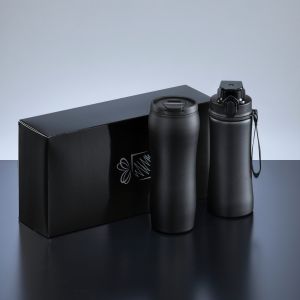 DRINKING SET: THERMOBECHER UND EDELSTAHLFLASCHE - Reklamnepredmety