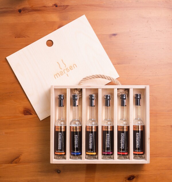 Sortenreine Spirituosen-Miniaturen 6 × 40 ml in der Holzbox