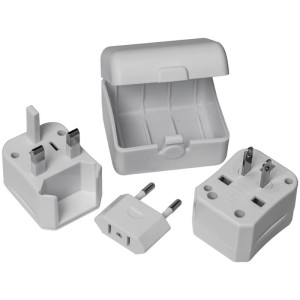 Reiseadapter im Kunststoffkoffer - Reklamnepredmety