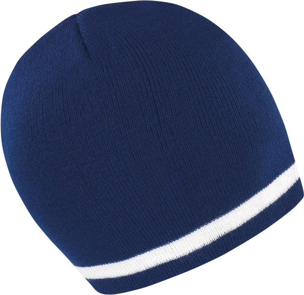 Strickmütze mit Kontraststreifen